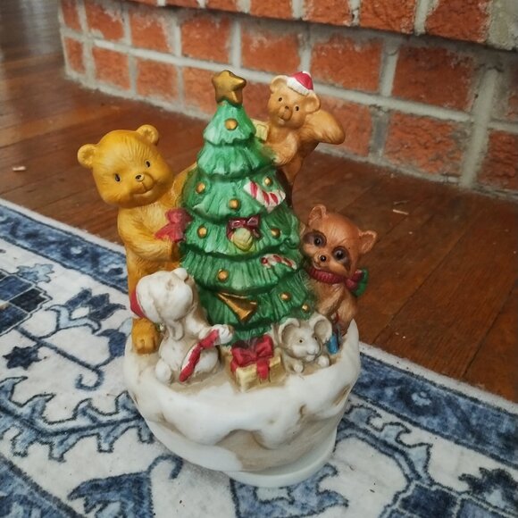 Vintage Forest Friends Music Box - Picture 1 of 3